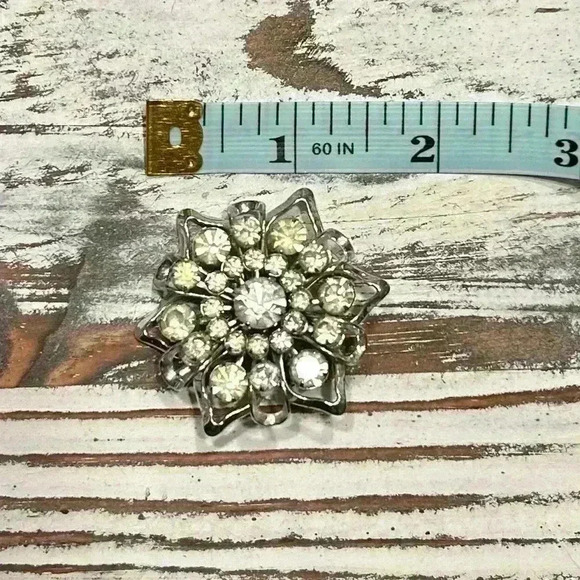 Vintage brooch with faux diamond gemstones - Picture 2 of 5